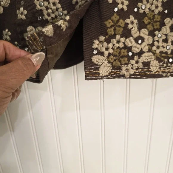 Paparazzi By Biz Embroidered Floral Jacket Size Medium - Picture 6 of 11